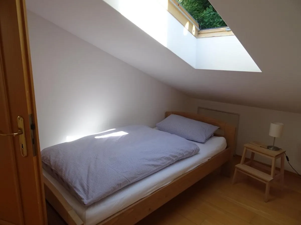 Ferienwohnung Gulich Winkl bei Grabenstatt Apartman